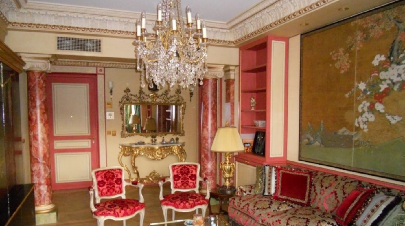 Décor classique dans un appartement monégasque.