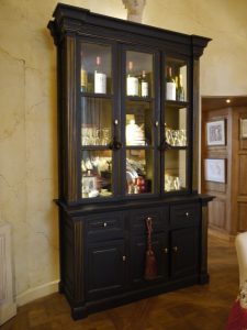 Meuble peint et dorure