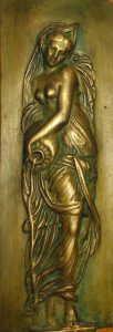 OBJET PEINT : Imitation bronze doré avec vert de gris sur une copie en ronde bosse d'une des sculptures de la Fontaines de innocents, place des Halles, à Paris.