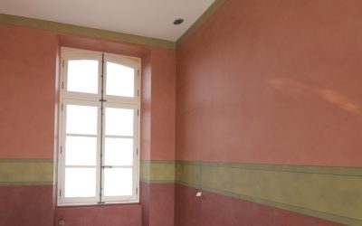 Décor peint de style Pompéien dans les anciennes dépendances du château de Chantilly