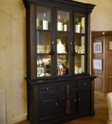 MEUBLE PEINT : décor anthracite et dorure